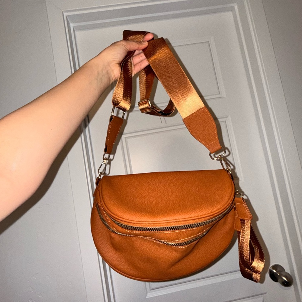 Stylish Tan Crossbody Bag
